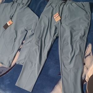 Large Nike Men's Light Blue Running  Set Lightweight 87% Polyester 13% Spandex